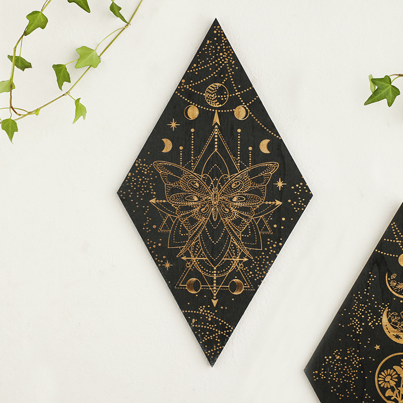 Geometric Carved Wooden Triang - Geometric Shelf Triangle incelemesi ve fiyatı