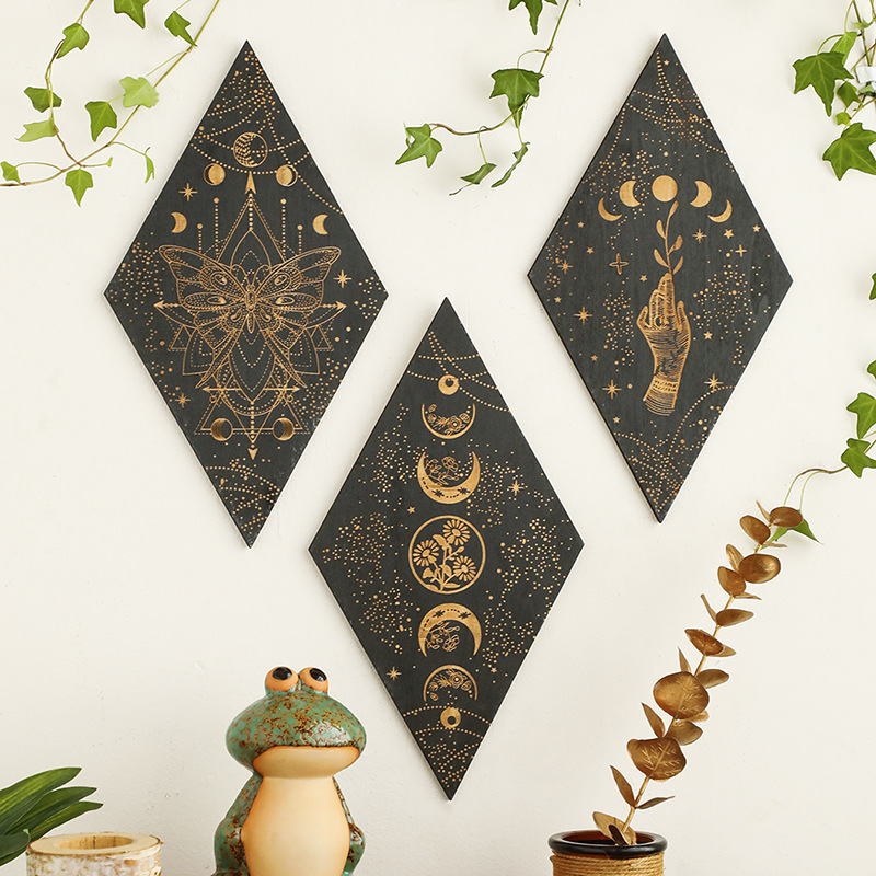 Geometric Carved Wooden Triang - Geometric Shelf Triangle incelemesi ve fiyatı